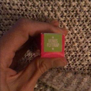 JS Venus Flytrap lip velour